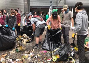 Voluntarios limpieza Santiago