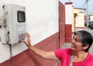 Piñera firma proyecto de ley que permitirá bajar las tarifas eléctricas