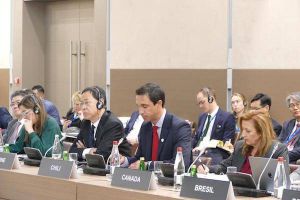 Ministro Jobet en reunión anual de ministros de energía Ocde