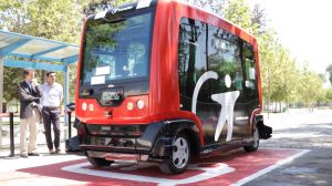 Bus sin conductor 100% eléctrico Bus sin conductor 100% eléctrico