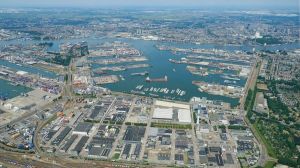 Puerto de Rotterdam, el más grande de Europa, será la puerta de entrada para el hidrógeno verde chileno Puerto de Rotterdam, el más grande de Europa, será la puerta de entrada para el hidrógeno verde chileno