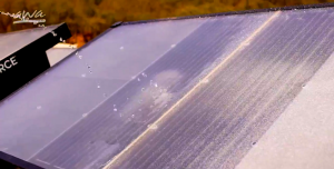 Planta chilena produce 10 mil litros mensuales de agua potable mediante energía solar y la humedad del aire Planta chilena produce 10 mil litros mensuales de agua potable mediante energía solar y la humedad del aire