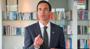 Ministro Jobet: “La minería está en el corazón de la solución al problema del Cambio Climático” Ministro Jobet: “La minería está en el corazón de la solución al problema del Cambio Climático”