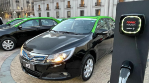 Entregan los primeros taxis techo verde 100% eléctricos que circularán por la capital Entregan los primeros taxis techo verde 100% eléctricos que circularán por la capital
