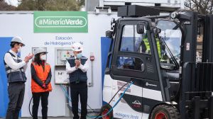 Chile genera su primera molécula de hidrógeno verde para vehículos de faena minera Chile genera su primera molécula de hidrógeno verde para vehículos de faena minera