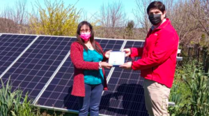 Emprendimientos turísticos de Chiloé incorporan paneles fotovoltaicos a sus negocios Emprendimientos turísticos de Chiloé incorporan paneles fotovoltaicos a sus negocios