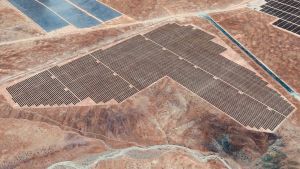 Inauguran parque solar “La Huella”, el primero de una ambiciosa cartera de proyectos fotovoltaicos que CCE tiene para Chile Inauguran parque solar “La Huella”, el primero de una ambiciosa cartera de proyectos fotovoltaicos que CCE tiene para Chile