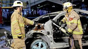 Bomberos de Concepción se capacitan para enfrentar emergencias en vehículos eléctricos a hidrógeno
