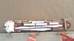 Primera turbina eólica que producirá hidrógeno verde para el proyecto HIF, en ruta hacia Chile