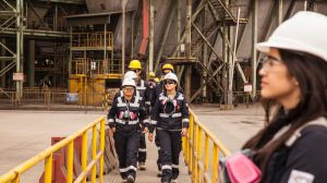 Estudio indica que la contratación de mujeres en minería se duplicó en los últimos tres años en Chile