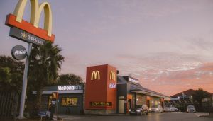 Controlador de McDonald’s en América Latina anunció la emisión de su primer bono ligado a la sostenibilidad Controlador de McDonald’s en América Latina anunció la emisión de su primer bono ligado a la sostenibilidad