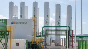 Iberdrola inaugura la mayor planta de H2 Verde de Europa abastecida mediante una planta fotovoltaica y de almacenamiento