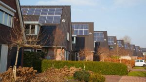 Tejados solares deberían ser una norma de construcción para viviendas nuevas y reacondicionadas de la UE Tejados solares deberían ser una norma de construcción para viviendas nuevas y reacondicionadas de la UE