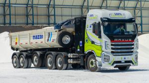 Hasta 5 toneladas de C02 equivalente aportaría a reducir el camión 100% eléctrico que operará entre las faenas de SQM