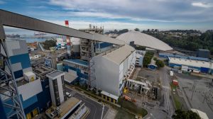 Ministro Pardow afirma que el cierre de centrales a carbón es la oportunidad para seguir incorporando energías renovables Ministro Pardow afirma que el cierre de centrales a carbón es la oportunidad para seguir incorporando energías renovables
