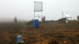 Proyecto Atrapanieblas UAI en Coquimbo, genera 50% de agua de niebla potable y 50% de agua para riego Proyecto Atrapanieblas UAI en Coquimbo, genera 50% de agua de niebla potable y 50% de agua para riego