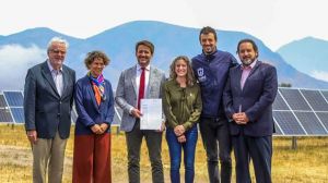 Ministro Pardow promulga Ley de Almacenamiento y Electromovilidad Ministro Pardow promulga Ley de Almacenamiento y Electromovilidad