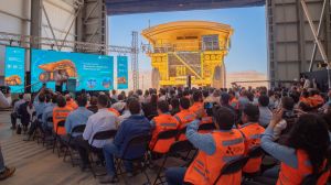 Camiones y perforadoras autónomas: la nueva era en producción que Minera Centinela pone en marcha