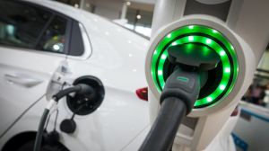 Investigador Centro de Transición Energética UAI:  La electromovilidad del transporte particular sigue siendo un lujo en Chile Investigador Centro de Transición Energética UAI:  La electromovilidad del transporte particular sigue siendo un lujo en Chile