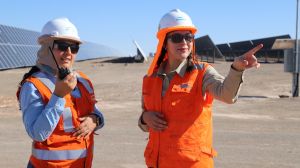 Programa de descarbonización de Engie Chile, que incluye almacenamiento y reconversión de carboneras, recibe préstamo por US$400 millones Programa de descarbonización de Engie Chile, que incluye almacenamiento y reconversión de carboneras, recibe préstamo por US$400 millones