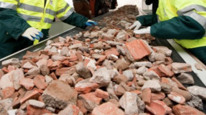 Alianza público-privada promoverá la gestión sustentable de los residuos de construcción y demolición Alianza público-privada promoverá la gestión sustentable de los residuos de construcción y demolición