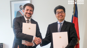 Banco Japonés tras firma de acuerdo: “Chile es uno de los países más prometedores para la producción de hidrógeno verde” Banco Japonés tras firma de acuerdo: “Chile es uno de los países más prometedores para la producción de hidrógeno verde”