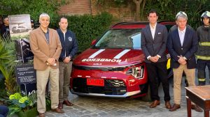 Con la adquisición de vehículos eléctricos, Bomberos de Santiago celebrará 160 años