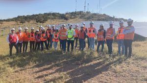 Red de Aprendizaje de Hidrógeno Verde realiza visita técnica a planta piloto en Til Til Red de Aprendizaje de Hidrógeno Verde realiza visita técnica a planta piloto en Til Til