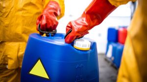 A dos décadas del Decreto 148: la importancia y desafíos de un buen manejo de residuos peligrosos en Chile A dos décadas del Decreto 148: la importancia y desafíos de un buen manejo de residuos peligrosos en Chile