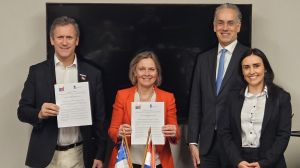 Chile y Países Bajos renuevan alianza para avanzar hacia una logística más eficiente y un desarrollo portuario sostenible