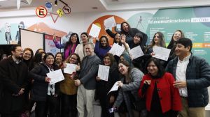 Santiago de Chile es la ciudad de Sudamérica con más presencia femenina en el transporte público urbano: 1 de cada 10 buses es manejado por una mujer Santiago de Chile es la ciudad de Sudamérica con más presencia femenina en el transporte público urbano: 1 de cada 10 buses es manejado por una mujer