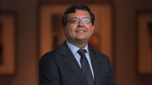 Dr. Lorenzo Reyes-Bozo Decano de la Facultad de Ingeniería Universidad Autónoma de Chile