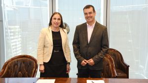 Atlas Renewable Energy firma contrato histórico con grupo CAP para suministro de 450 gwh de energía renovable
