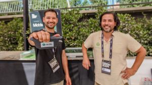 “Mini Robots” revolucionan la gestión de residuos urbanos con IoT “Mini Robots” revolucionan la gestión de residuos urbanos con IoT
