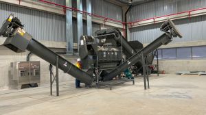 Transforman champú vencido en detergente para ropa mediante Inteligencia Circular