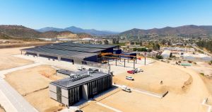 FLS inaugura en Chile moderna y sostenible planta de revestimientos para molinos con la menor huella de CO₂