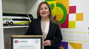 Turbus recibe certificación HuellaChile por su compromiso con la sostenibilidad