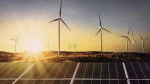 Estudio revela que contratos con energías 100% renovables licitados desde el 2015 han actuado como un freno al alza de las tarifas eléctricas