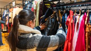 En Chile se generan 572.000 toneladas anuales de residuos textiles mientras la moda representa el 10% de las emisiones globales de carbono