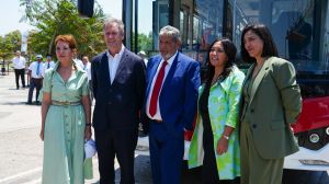 Comienza a operar la primera flota de buses eléctricos articulados para red movilidad