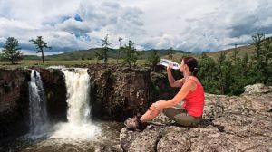 Estudio señala que para 2027 los centros de datos podrían utilizar más de 1 billón de galones de agua dulce al año