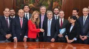 Chile podría enviar excedentes de energía renovable para la creciente demanda energética de la minería del cobre y litio en el norte argentino