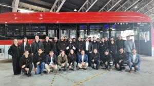 Chile avanza a una nueva era en transporte público con su primer bus a hidrógeno para el Sistema Red