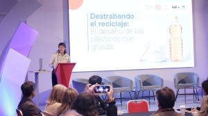 80% de los productos cosméticos en Chile se comercializan en envases plásticos y su reciclaje enfrenta dificultades